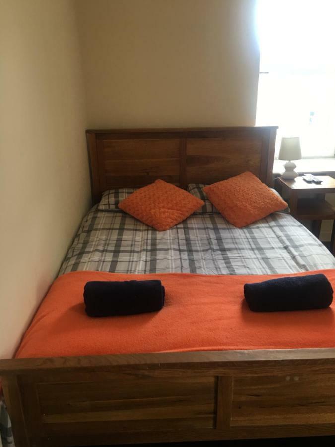 1 Lochness Rooms&Hostel Drumnadrochit Esterno foto