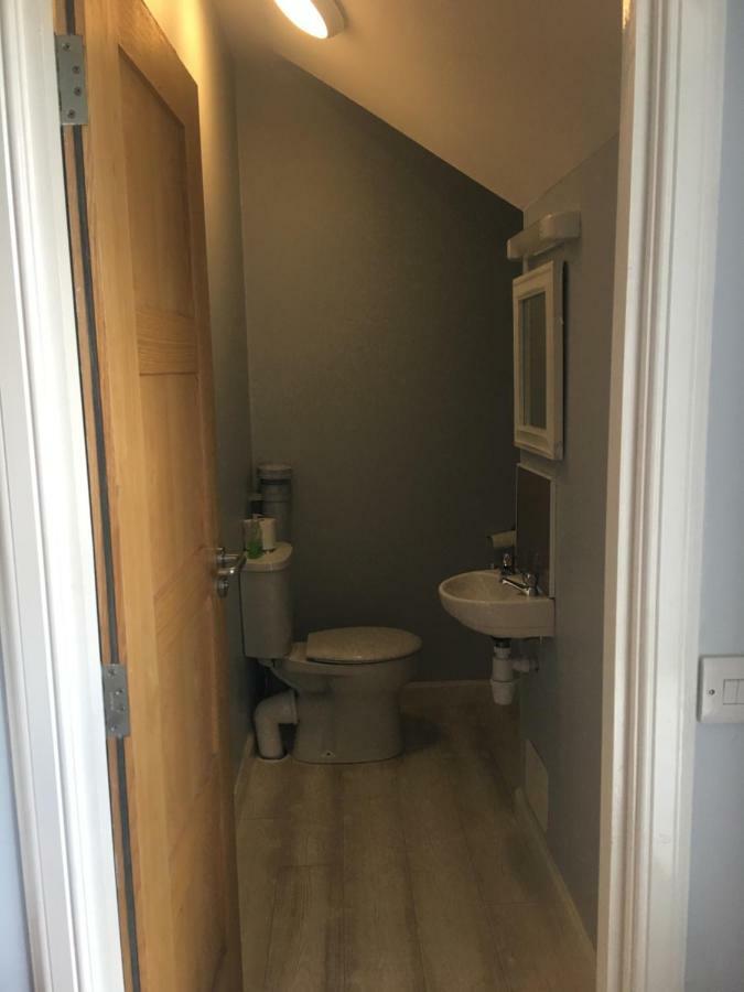 1 Lochness Rooms&Hostel Drumnadrochit Esterno foto