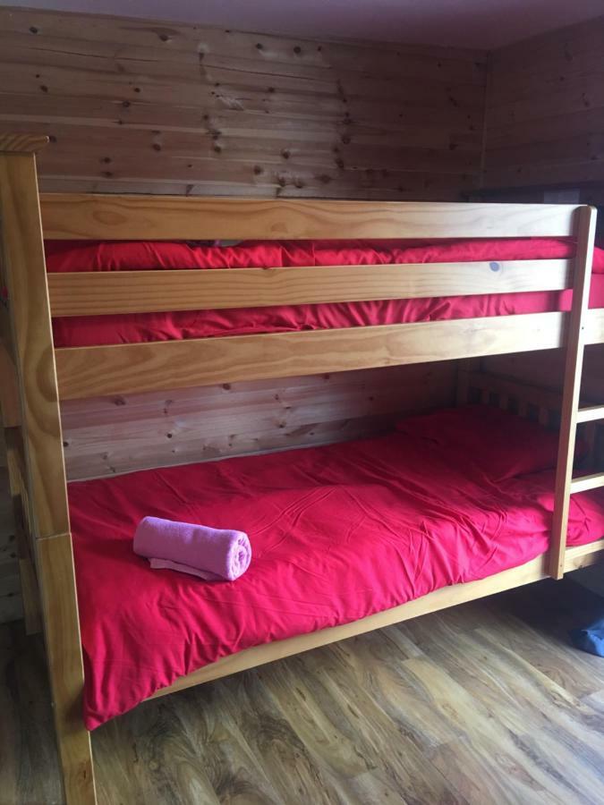 1 Lochness Rooms&Hostel Drumnadrochit Esterno foto