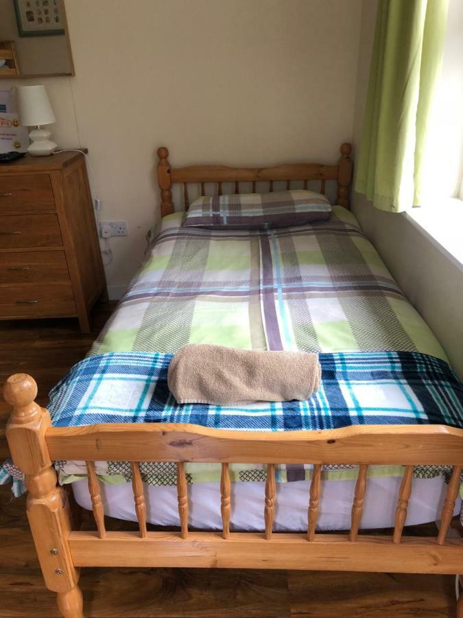 1 Lochness Rooms&Hostel Drumnadrochit Esterno foto