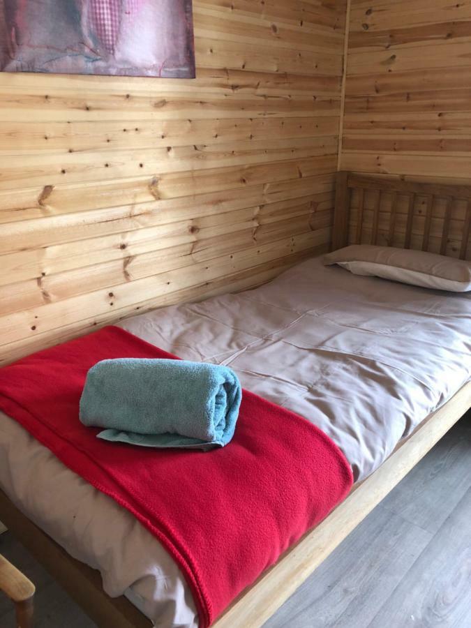 1 Lochness Rooms&Hostel Drumnadrochit Esterno foto